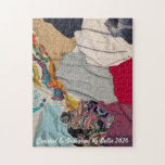 Rompecabezas de 252 piezas<br><div class="desc">La colección de arte de Bella estuvo inspirada por materiales de moda y su amor por el estilo. Bella siempre luce fabulosa en sus muchos atuendos,  perfectamente vestida para cada ocasión. A través de su pieza,  comparte su creatividad,  confianza y estilo para la moda.</div>