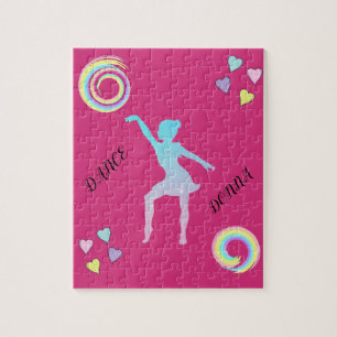 Rompecabezas de baile con corazones y remolinos.