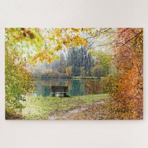 Rompecabezas de hojas de otoño en lago con paisaje