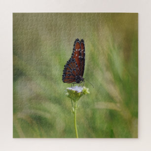 Rompecabezas de Mariposa Reina y Flor Silvestre