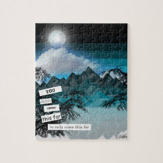 Rompecabezas de montaña azul de la luna llena por