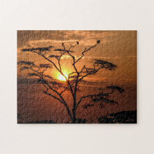 Rompecabezas de silueta de buitres en árbol