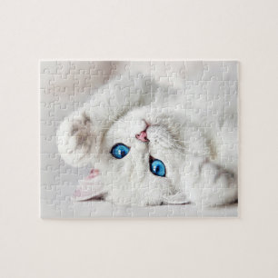 Rompecabezas del Juego Gatito Blanco Esponjoso