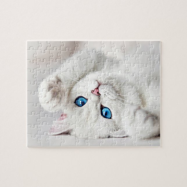 Rompecabezas del Juego Gatito Blanco Esponjoso (Horizontal)