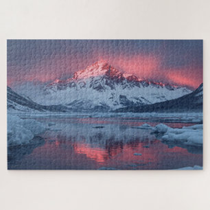 Rompecabezas del lago de la montaña nevada