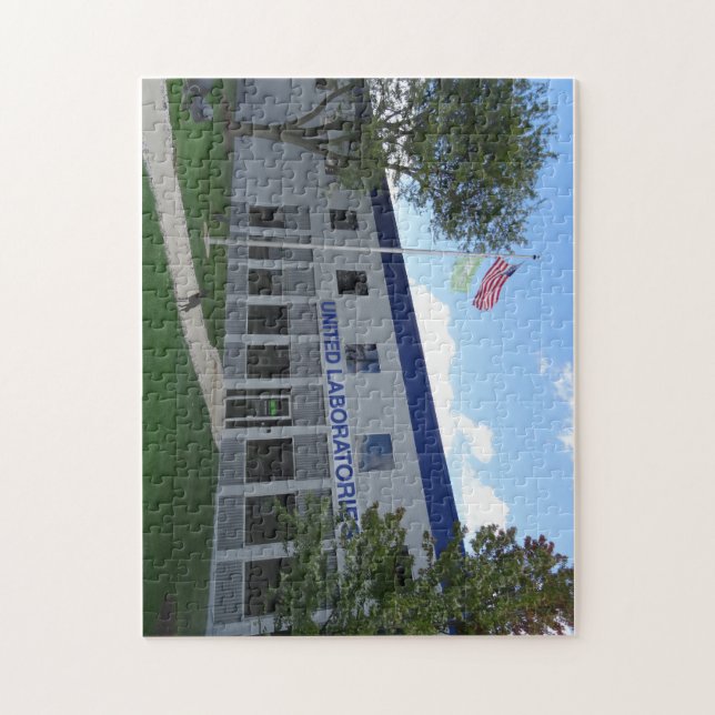 Rompecabezas del Ministerio del Interior de los La (Vertical)