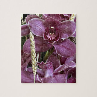Rompecabezas púrpura gris de la orquídea