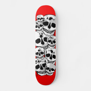 Ropa de pintura roja calavera de patineta negra