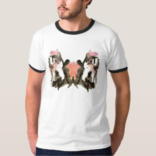 Rorschach negro y rosado en la camiseta blanca del