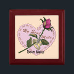 Rosa de anillos de alma Caja de joyería del corazó<br><div class="desc">Rosa de anillos de alma joyería del corazón, ropa de boda, camisetas de novia, regalos de San Valentín, ropa de El día de San Valentín de ArtMuvz Ilustracion. PARA PERSONALIZAR, agregue su nombre o agregue texto en su lugar. Camiseta de corazón nostálgica, ropa y regalos de rosa, bolso de té,...</div>
