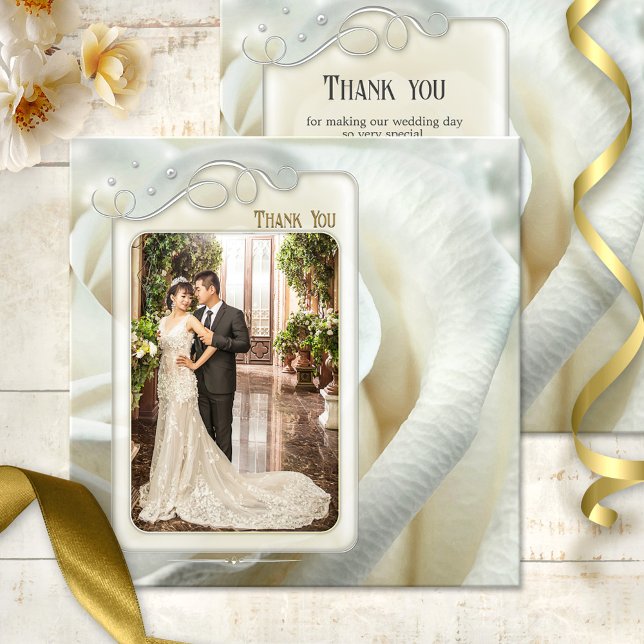 Rosa de marfil de plata Boda Gracias tarjeta de fo (Wedding Thank You card featuring your photo framed by a silver swirling design on a white rose)