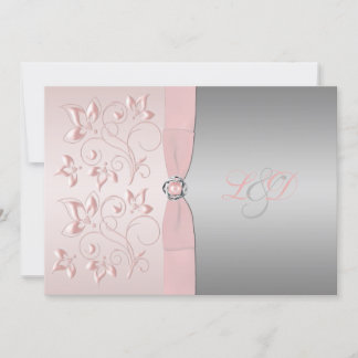 Rosa e invitación con monograma floral de la plata