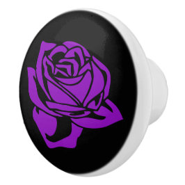 Rosa púrpura y pomo de cerámica negra