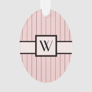 Rosado con ornamento acrílico Pinstripes negras