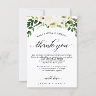 Rosas blancas en lugar de la tarjeta de preferenci