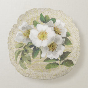 Rosas de perro blanco y almohada vintage con flore