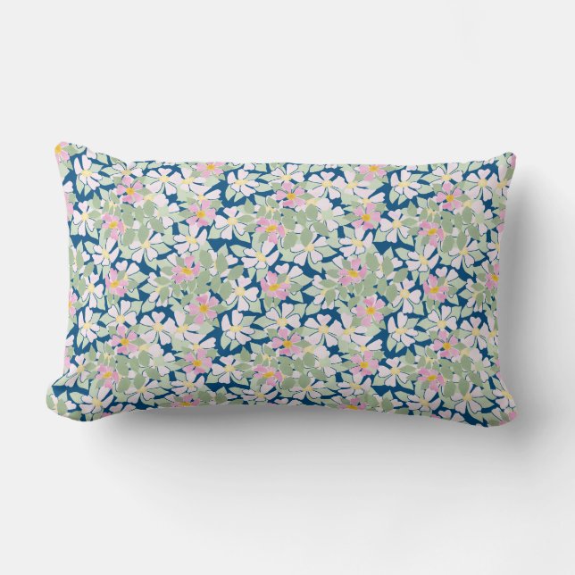 Rosas de perros rosados en la almohada azul lumbar (Anverso)