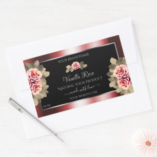 Rosas elegantes brillando por las etiquetas de los