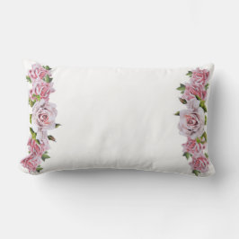 Rosas escultóricos en una almohada lumbar