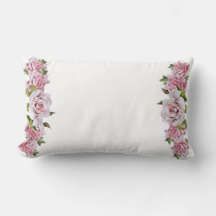 Rosas escultóricos en una almohada lumbar