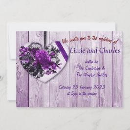 Rosas morados e invitación a la boda cardíaca