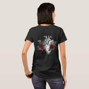 Rosas rojas de sangre con camiseta de corazón vint