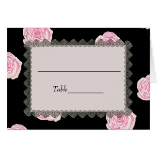 Rosas rosados de col y tarjeta de plaza del Boda d