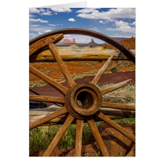Rueda de vagón de cerca, Arizona (Frente)