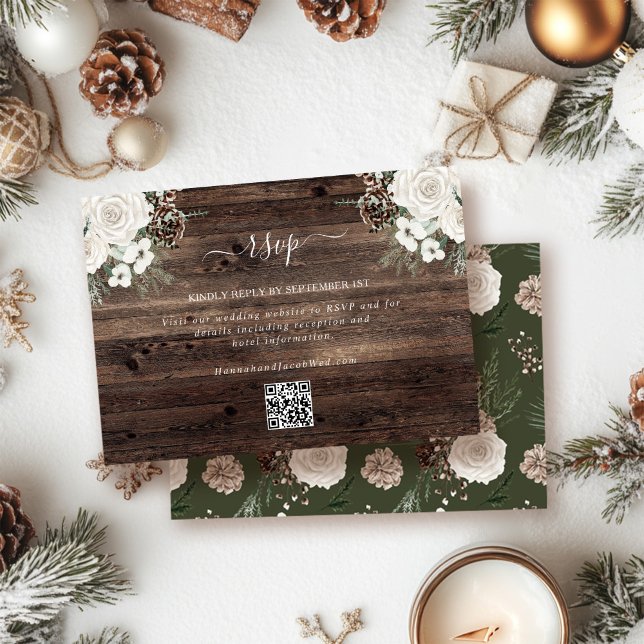 Rustic Pine Winter Wedding QR Code RSVP Card (Subido por el creador)