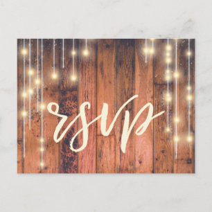 Rustic Wood String Lights   Tarjeta postal RSVP