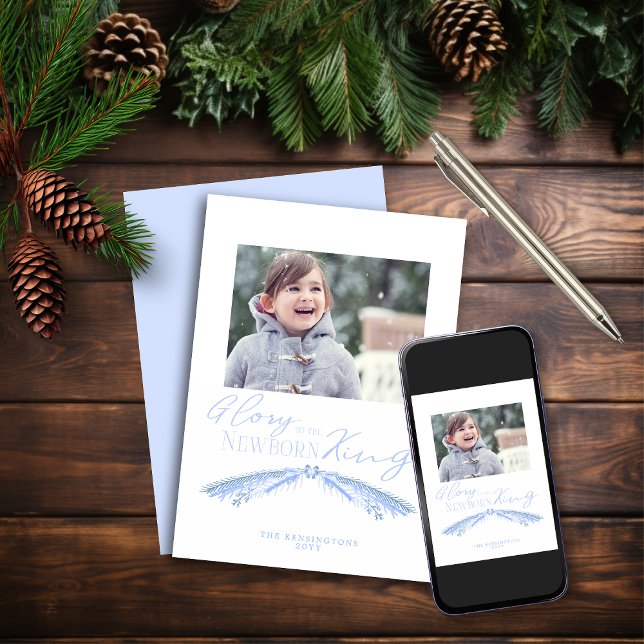 Rústico Navidad azul turbulento foto festividad de (Rustic Dusty Blue Christmas Pine Holiday Photo Christmas Card)