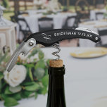 Sacacorchos Bridesman, el favor de la fiesta de la boda modern<br><div class="desc">Un tornillo de banco es un regalo de agradecimiento muy útil para todos los miembros de tu partido de boda. Puede agregar su nombre inicial y la fecha de su boda. Hay una opción blanca en mi tienda con texto negro. ¿A qué esperas para echarles un vistazo? He hecho esto...</div>