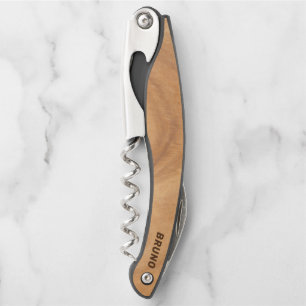 Sacacorchos Monograma Faux Wood marrón claro