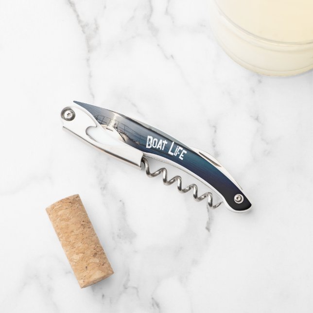 Sacacorchos Sun Setting over Lake and Boat (Anverso)