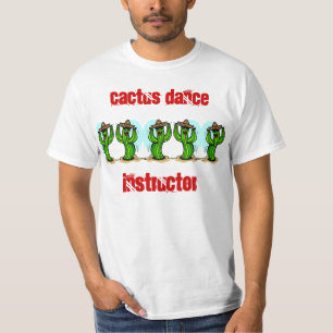 saguaros de la danza del cactus con la camisa de