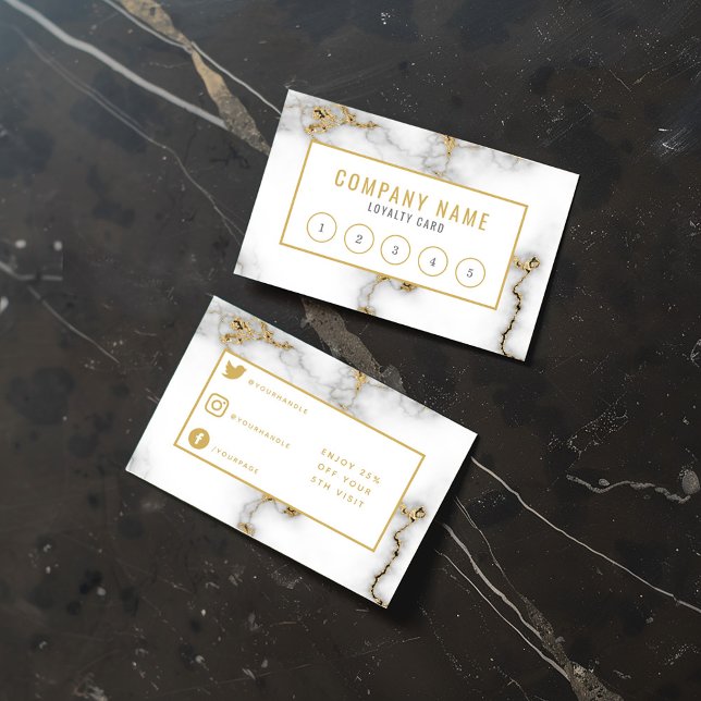 Salón con tarjeta de fidelización moderna de mármo (Elegant white and gold loyalty card with a marble design, featuring a numbered punch card layout)