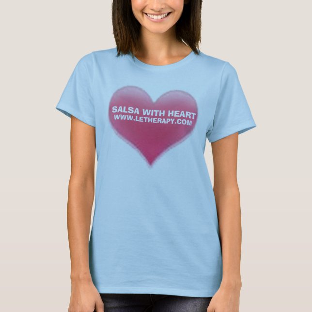 SALSA CON LA CAMISETA DEL CORAZÓN, (Anverso)