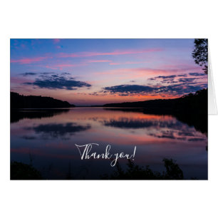 Salto al sol con tarjeta de agradecimiento