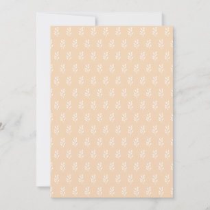 Saltos en Kraft y papel de la tarjeta blanca