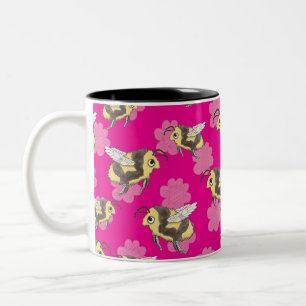 Salvar la taza de abejas sobre fondo floral rosa