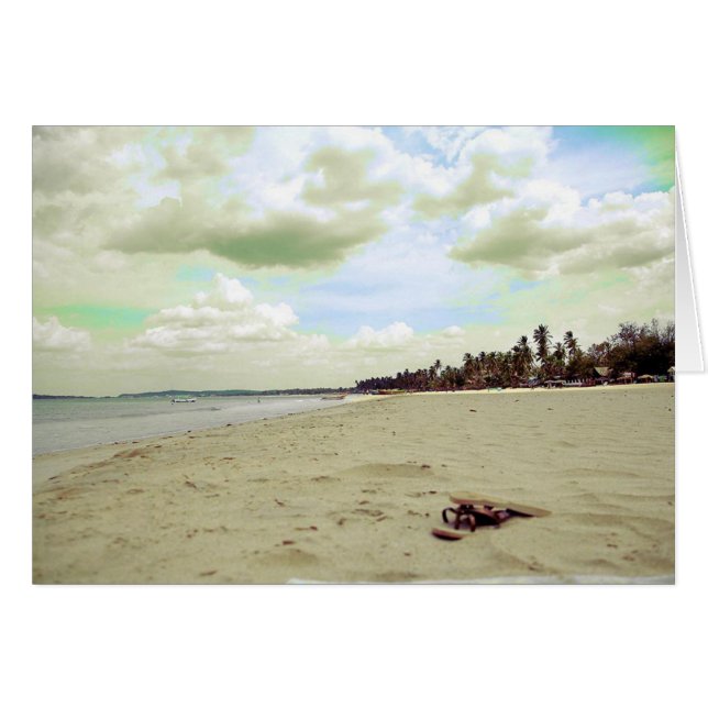 Sandalias en la playa tropical (Anverso (Horizontal))