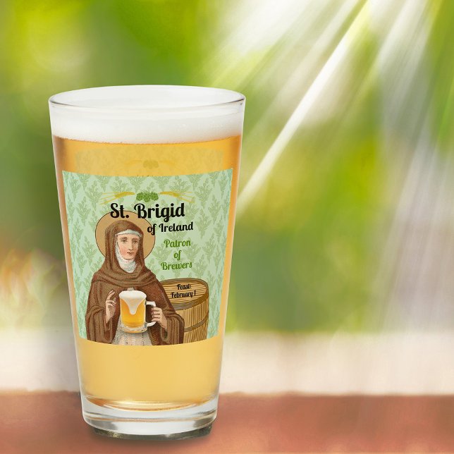 Santa Brígida de Irlanda y su barril de cerveza (Subido por el creador)