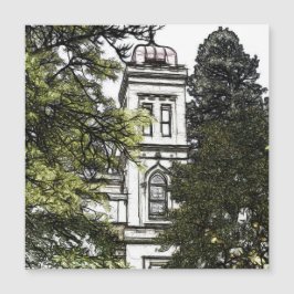 Santuario entre la carta magnética de los árboles