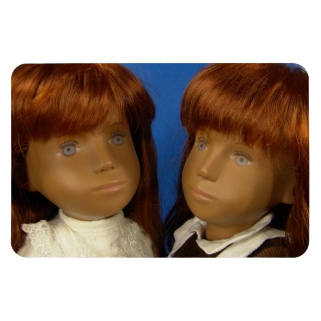 Sasha muñeca/Sasha Doll Premium Flexi imán (Horizontal)