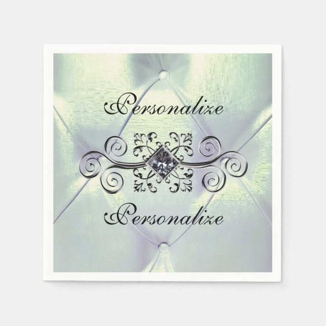 Satin y servilleta de diamante posados (Anverso)