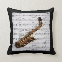 Saxofón y almohada de la música