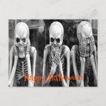 Scary Funny Skeletons - Postales de Halloween<br><div class="desc">Hermosos y divertidos esqueletos Halloween</div>