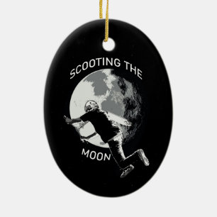 Scooting the Moon - Ornamento cerámico Stunt Scoot