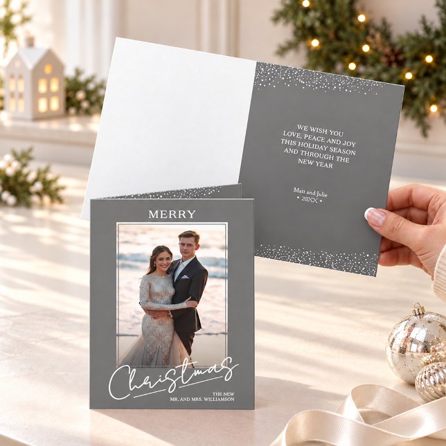 Script de Feliz Navidad Chic en Foto Gris Plegada (Chic Merry Christmas script folded photo grey holiday cards, PRINTED and/or INSTANT DOWNLOAD)