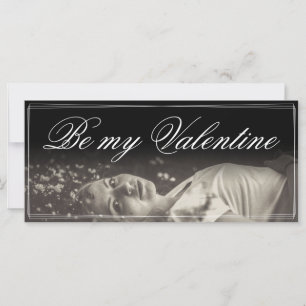 Sé mi San Valentín - joven mujer mentirosa